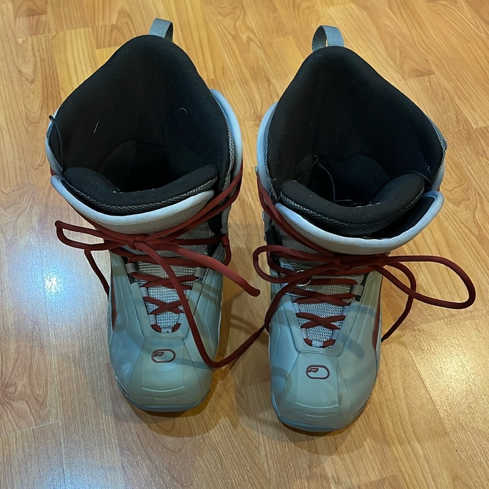 Women’s snow board boots